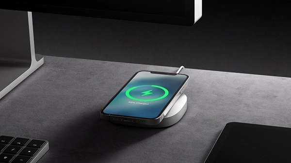Smartphone sạc đầy trong 7 giây với công nghệ pin graphene.
